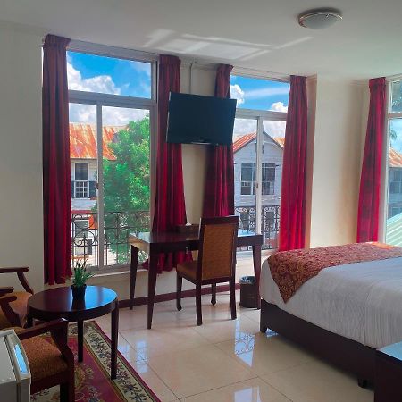 פרמריבו Hotel Palacio מראה חיצוני תמונה