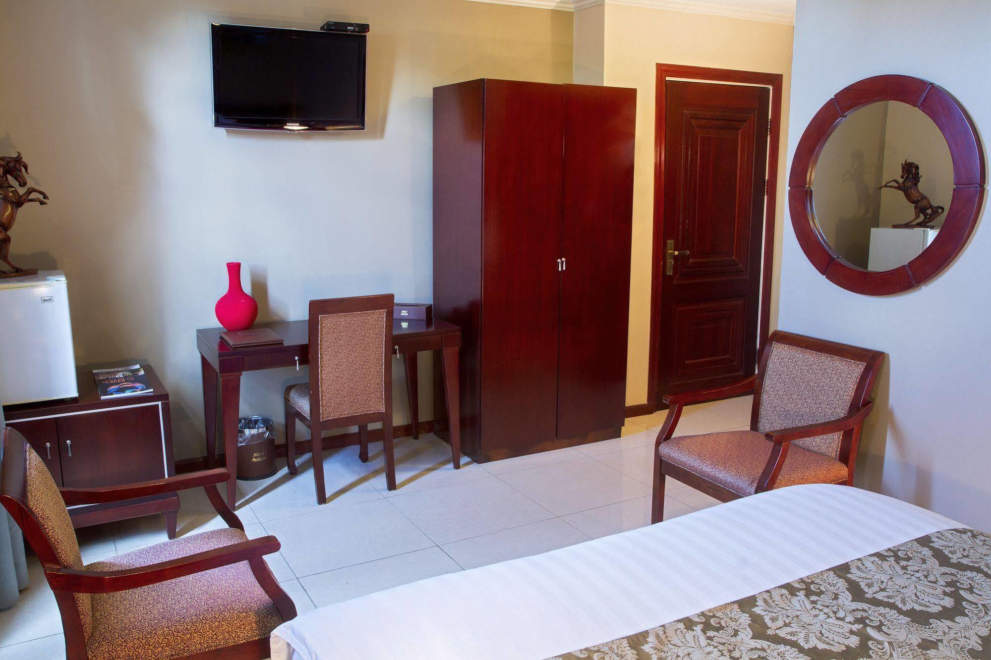 פרמריבו Hotel Palacio מראה חיצוני תמונה